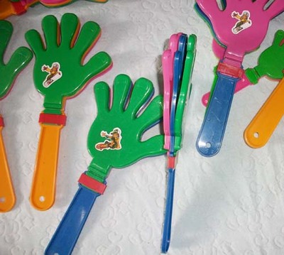 【廠家直銷中號拍拍手拍手器手拍器鼓掌拍歡樂拍24CM批發】價格,廠家,圖片,助威道具,徐賢周(個體經營)-