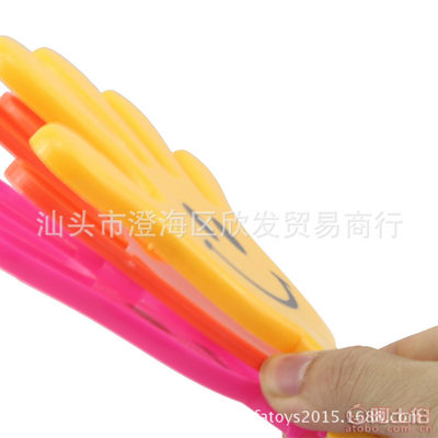 【欣發(fā)玩具混批拍手器活動比賽助威道具幼兒園節(jié)日小禮品地攤熱賣小手拍】汕頭市澄海區(qū)欣發(fā)貿易商行 - 產(chǎn)品庫