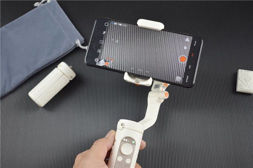 手機也能拍大片 告別拍攝手抖難題,浩瀚x2手機穩(wěn)定器上手體驗